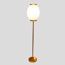 Load image into Gallery viewer, Pair of 1980s floor lamps brass and glass Italian design