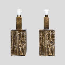 Load image into Gallery viewer, Pair of brutalist table lamps designed by Luciano Frigerio