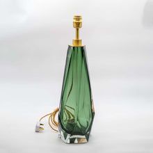 Load image into Gallery viewer, Pair of Briolette Murano glass emerald green table lamps