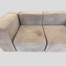 Load image into Gallery viewer, Sistema 61 sofa design by Giancarlo Piretti for Anonima Castelli