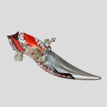 Load image into Gallery viewer, Coca cola bottle Murrine glass shoe by Luigi Bona
