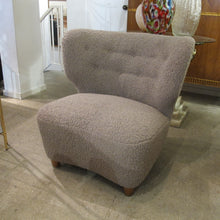 Load image into Gallery viewer, Pair of 1950s Mid-Century Modern Cocktail Lounge Armchairs, Finland
