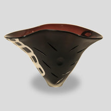 Load image into Gallery viewer, An outstanding vase by Afro Celotto