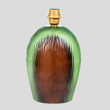 Load image into Gallery viewer, Pair of Murano mink green submerso Battuto table lamps