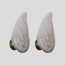 Load image into Gallery viewer, Pair of Italian 1950s glass leaf shaped wall lights