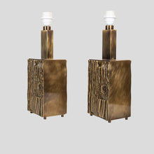 Load image into Gallery viewer, Pair of brutalist table lamps designed by Luciano Frigerio