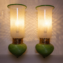 Load image into Gallery viewer, Pair of 1930s Murano clear white and green glass on brass wall lights