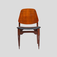 Load image into Gallery viewer, Set of 6 Fratelli Proserpio design chairs