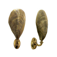 Load image into Gallery viewer, 1970s French Pair of Bronze Gold Gilded Mussell Wall Lights by Maison Jansen