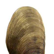 Load image into Gallery viewer, 1970s French Pair of Bronze Gold Gilded Mussell Wall Lights by Maison Jansen