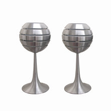 Load image into Gallery viewer, Manhattan pair of aluminium table lamps