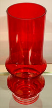 Load image into Gallery viewer, 1960s Finnish Riihimaki Red Vase by Tamara Aladin