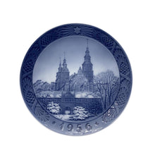 Load image into Gallery viewer, Royal Copenhagen Christmas Plate - Rosenborg Castle 1956