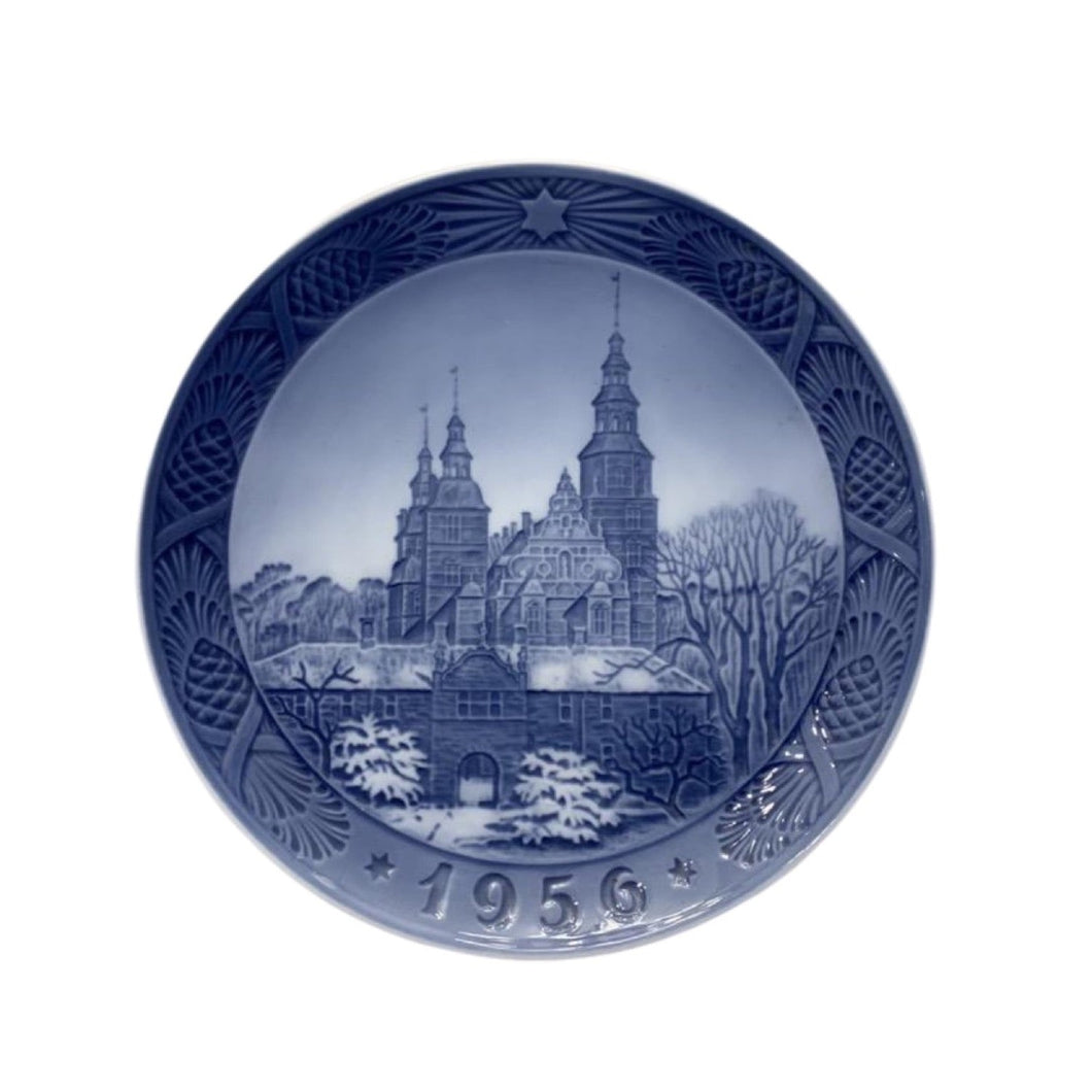 Royal Copenhagen Christmas Plate - Rosenborg Castle 1956