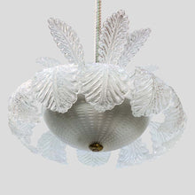 Load image into Gallery viewer, 1940s Clear Pulegoso Barovier and Toso chandelier
