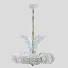 Load image into Gallery viewer, 1940s Clear Pulegoso Barovier and Toso chandelier
