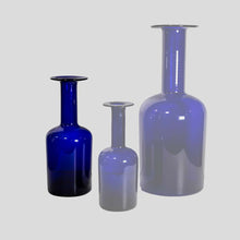 Load image into Gallery viewer, Blue Holmegaard vase designed by Otto Brauer
