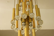 Load image into Gallery viewer, A pair of sciolari ceiling lights
