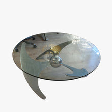 Load image into Gallery viewer, Propeller table Italian design by Luciano Campanini
