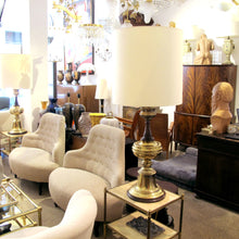 Load image into Gallery viewer, 1950s Very Large Pair of Brass and Mahogany Tables lamps, English
