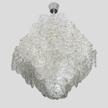 Load image into Gallery viewer, 1960s Vintage Italian design chandelier by Av Mazzega
