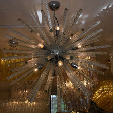 Load image into Gallery viewer, Murano twisted clear Glass Sputnik ceiling light
