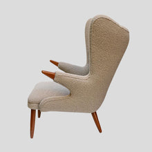 Load image into Gallery viewer, Vintage Svend Skipper Model 91 Easy Chair
