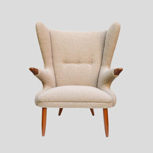 Load image into Gallery viewer, Vintage Svend Skipper Model 91 Easy Chair
