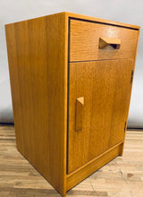 Load image into Gallery viewer, 1950s Stag Furniture Oak &#39;Concord Range&#39; Bedside Table

