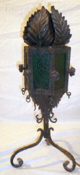 Neapolitan 19th century wrought iron table lamp