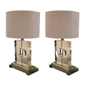 1970s Italian stylish Lucite and chrome pair of table lamps