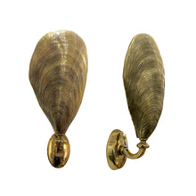 Load image into Gallery viewer, 1970s French Pair of Bronze Gold Gilded Mussell Wall Lights by Maison Jansen
