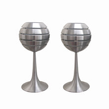 Load image into Gallery viewer, Manhattan pair of aluminium table lamps

