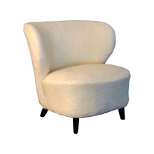 Load image into Gallery viewer, 1940s Finnish pair of wingback lounge chairs, in lamb skin fabric
