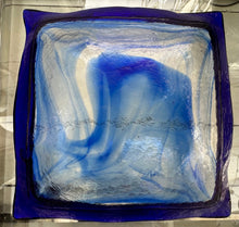 Load image into Gallery viewer, Circa 1990s Italian La Murrina Murano Glass Dish
